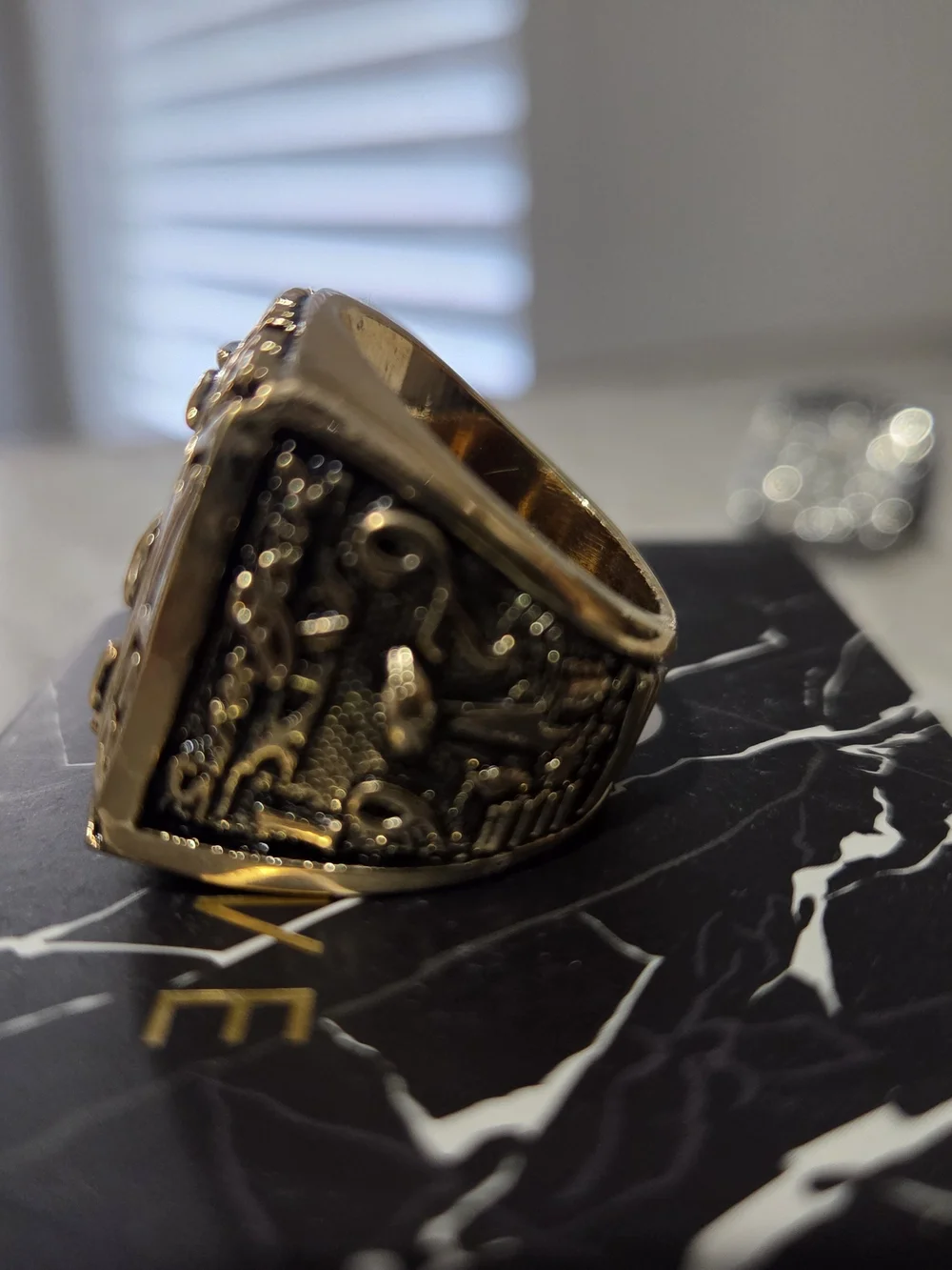 Los Angeles Champions Decorative Championship Ring - Gold & Navy